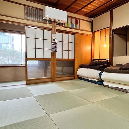 Hostel Murasaki Ryokan Такаяма Экстерьер фото