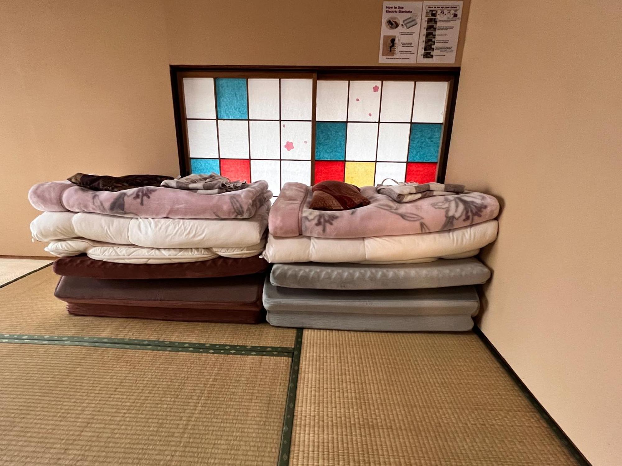 Hostel Murasaki Ryokan Такаяма Экстерьер фото